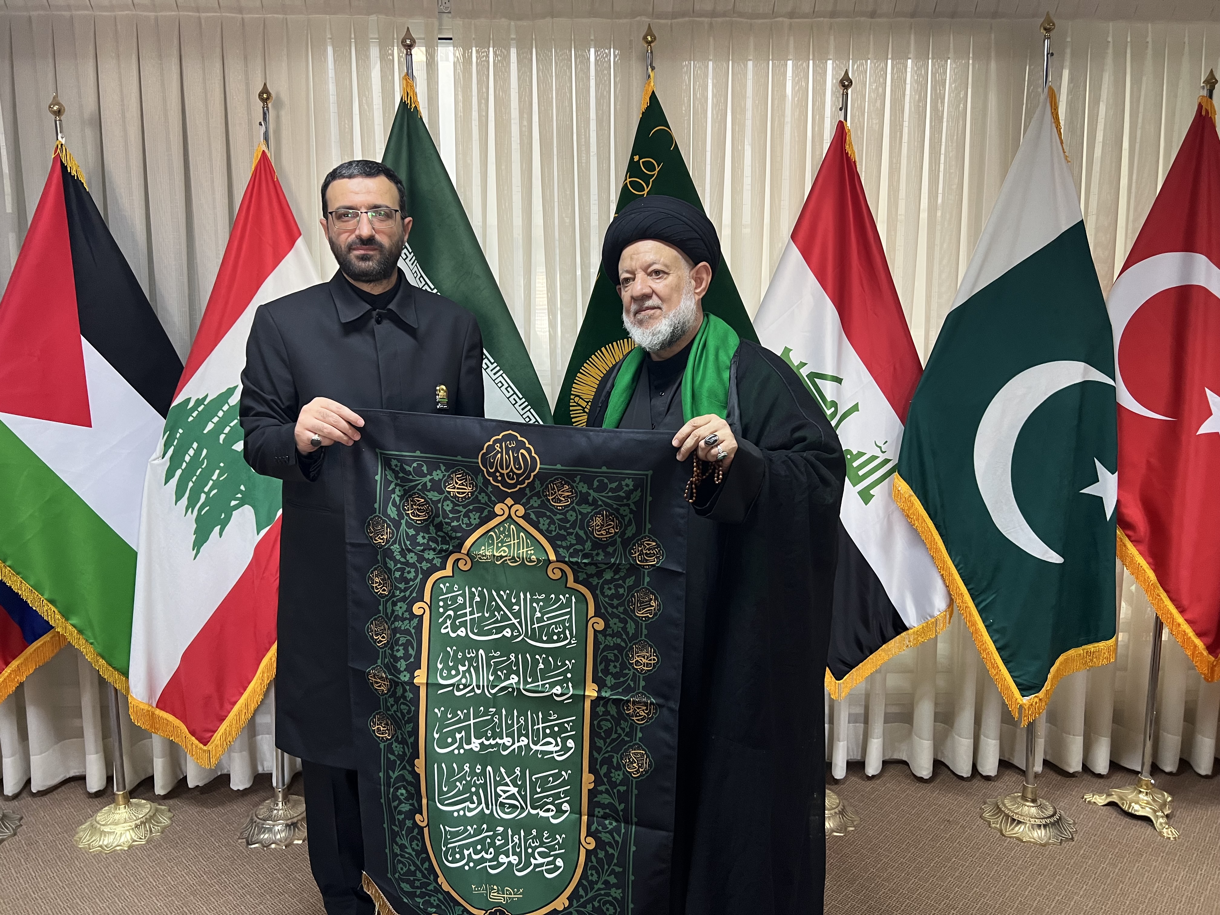 لقائنا مع مسؤول بين الملل في العتبة الرضوية